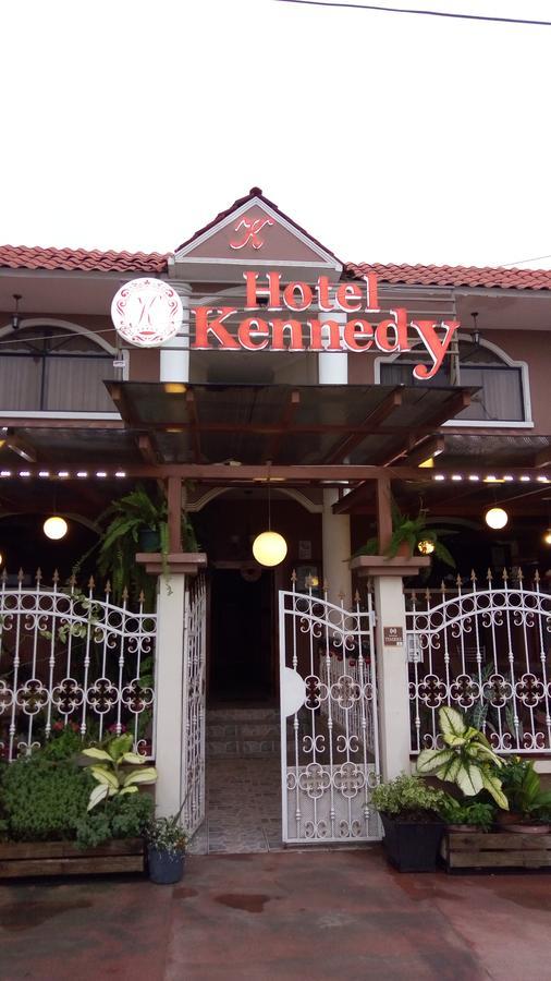 Hotel Kennedy Esmeraldas Exterior foto